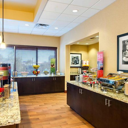 Hampton Inn & Suites Atlanta-Galleria Смирна Екстериор снимка