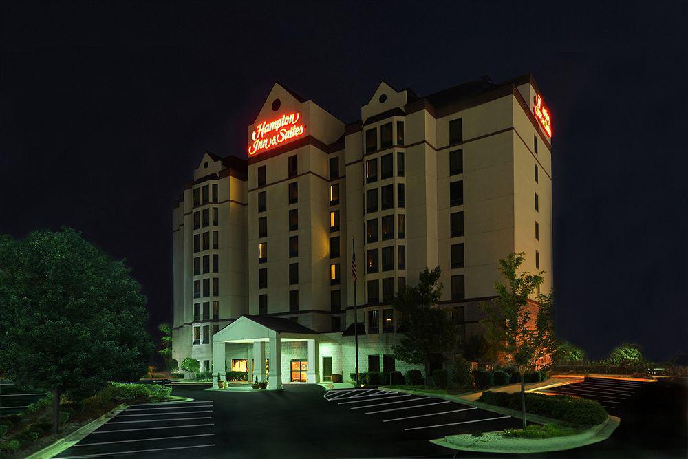 Hampton Inn & Suites Atlanta-Galleria Смирна Екстериор снимка